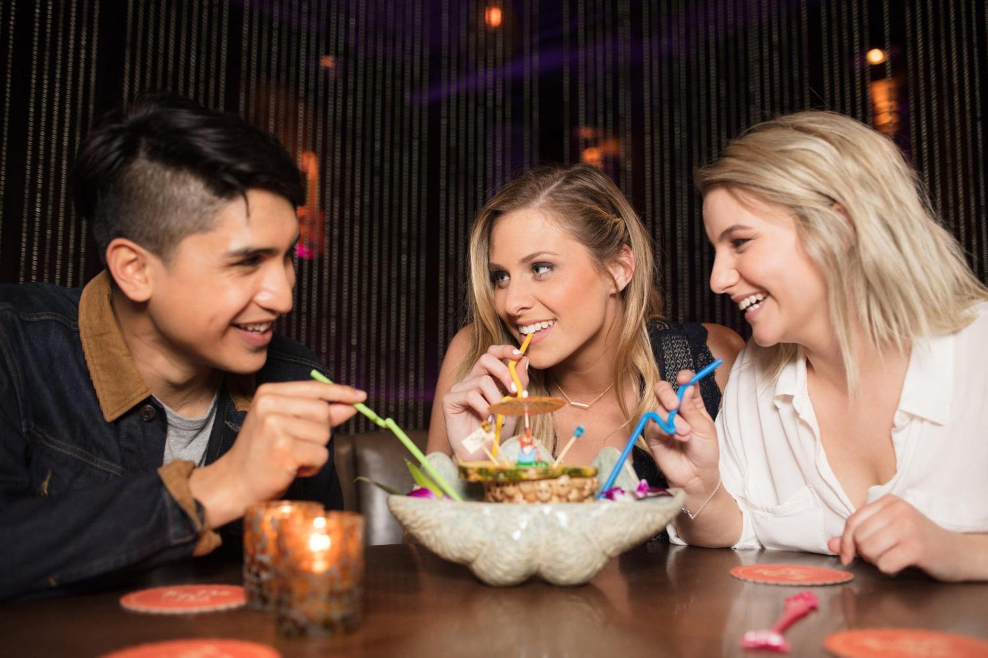 Aloft Chicago Downtown River North Екстериор снимка