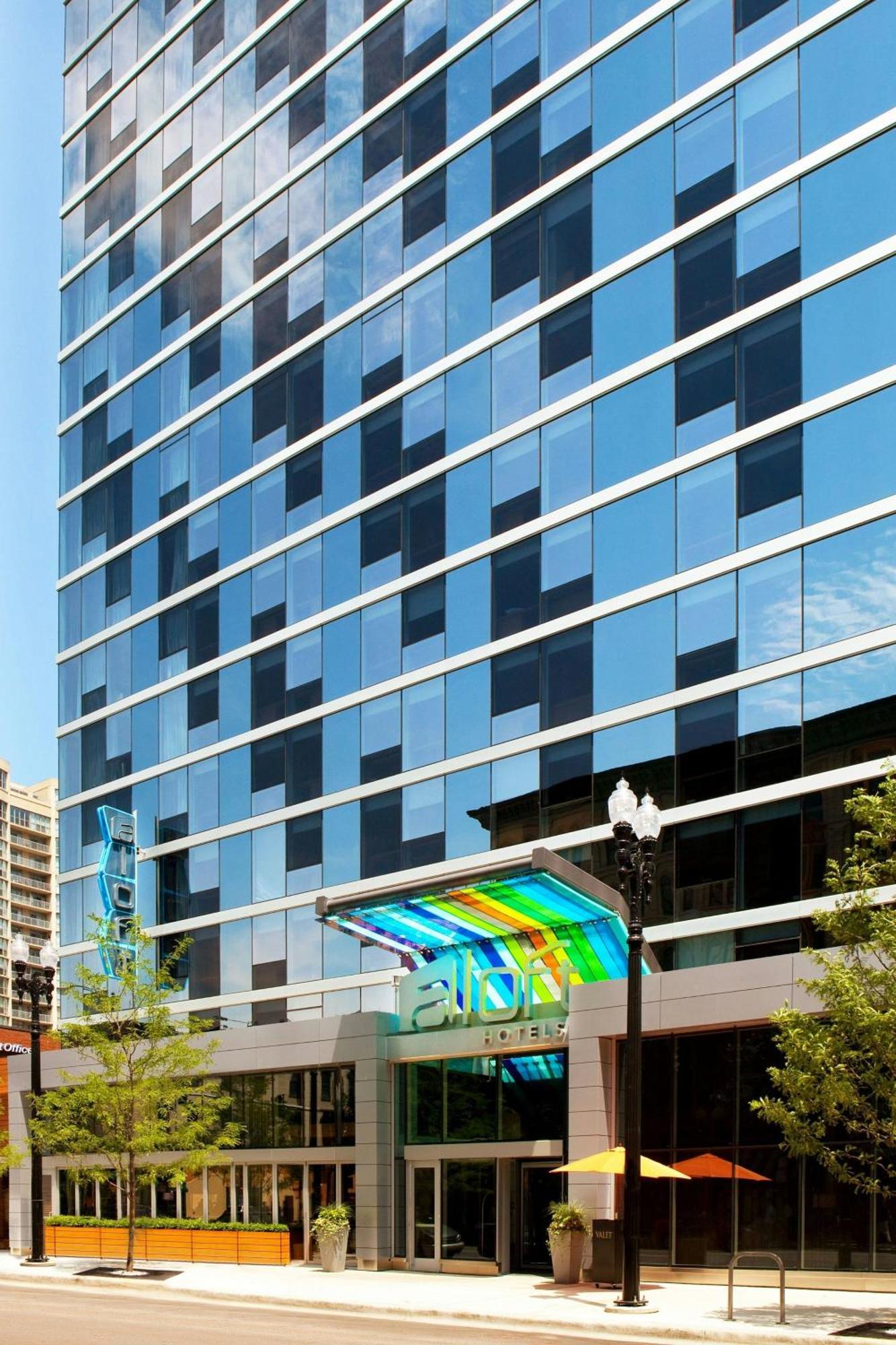 Aloft Chicago Downtown River North Екстериор снимка