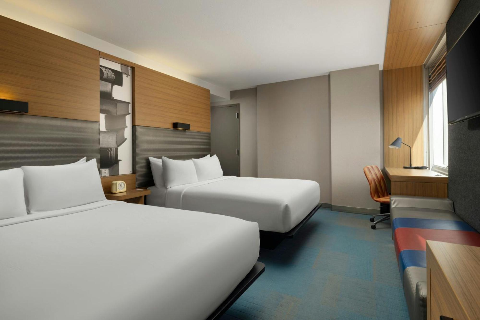 Aloft Chicago Downtown River North Екстериор снимка