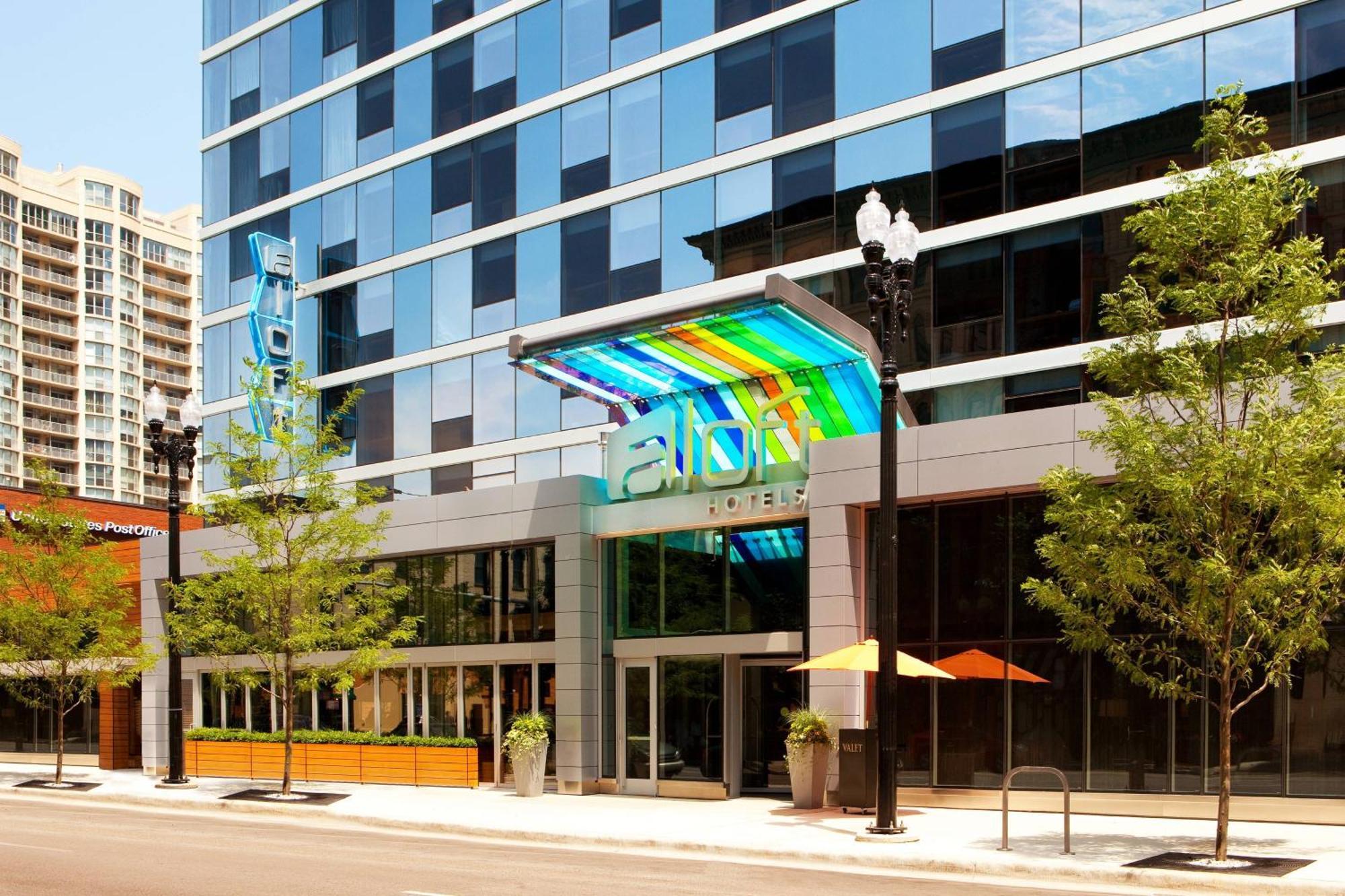 Aloft Chicago Downtown River North Екстериор снимка